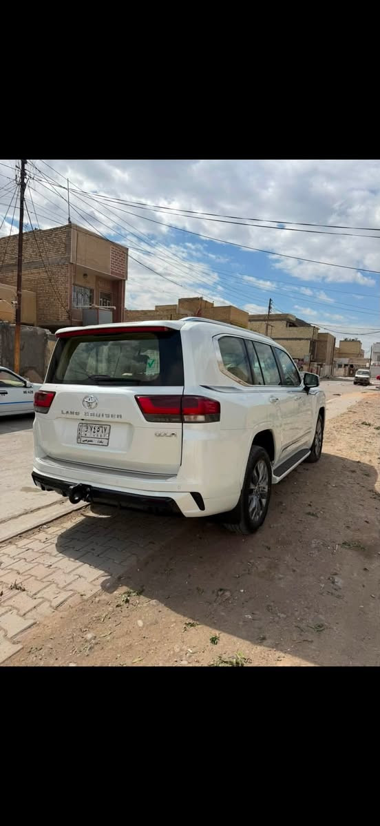 سلام عليكم
للبيع GXR موديل 2022

فول مواصفات (( ساز ))

ماشية 91 كم 

بيها فقط بشفت البنيد 

صبغ علة كد شبرين والباقي كفالة 

وناشر الصورة مال البنيد شرط حتة الدعامية ابلادية 

مكانها بغداد الحسينية مال الراشدية 

السعر 530 وبيها مجال قليل 

مغلفة السيارة ppf

علمن السيارة حالين شديتلها الرقام الجدد 

وهزة جديدة يعني كولشي جاهز وبلخير عل ياخذها 

***********

