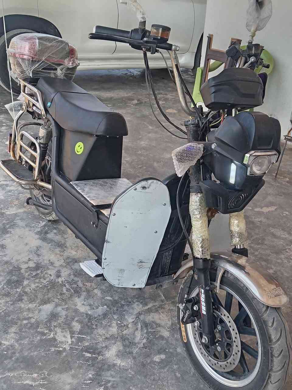 سلام عليكم
ماطور شحن هيوشه للبيع موديل 2021
كهربائياته كلها شغاله بطاريات نص عمر
سعر ب 350 وبي مجال
شراي يتصل ***********
