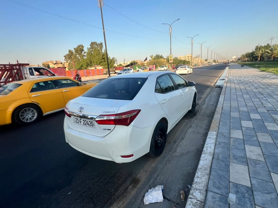 كورلا خليجي موديل 2016 مكينة 1600 
بيه طخات بالجاملغات ومعمرات 
ابيعلك قطعتين صبغ السعر 127 وبيها مجال تحويل ثاني يوم 
***********
