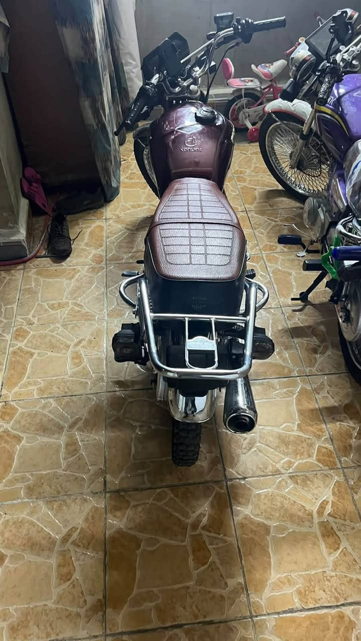 سونك 2024 دراجه نضيفه ما شاء الله لون ماروني محرك ما مفتوح شرط فحص مكفوله من تاير ل تاير سعر 650 رقم ***********

