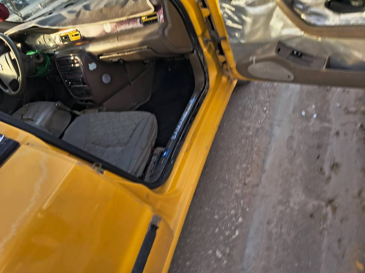 سمند مديل ٢٠١١للبيع السعر ٢٠وبيه مجال قليل
كير ومكينه مابيهن شي كهربائيات شغاله راعيه موجود 
خاص مفتوح او اتصل ***********

