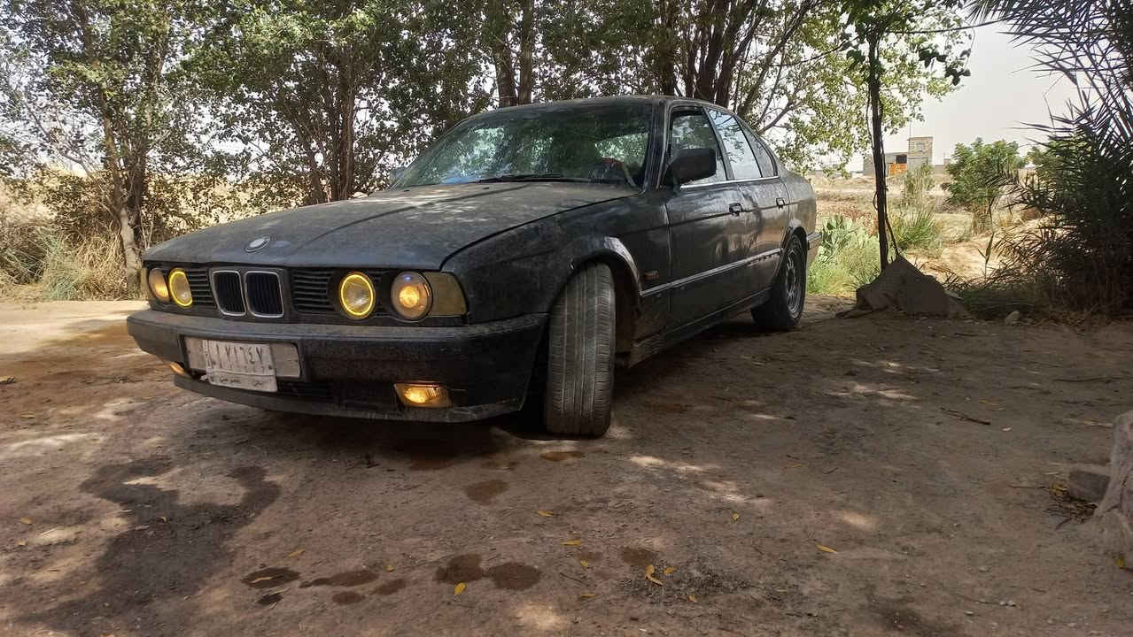 السلام عليكم BMW 525 مسكر عدله مديل 92 كيرها قافل نمره 1 وسنويه بيها كتاب فقدان مختوم وجاهز (سعر ٣٠ )
السلام عليكم BMW 525 مسكر عدله مديل 92 كيرها قافل نمره 1 وسنويه بيها كتاب فقدان مختوم وجاهز (سعر ٣٠ )
وترهم مراوس 
العنوان ديوانيه الحمزه الشرقي 
***********
