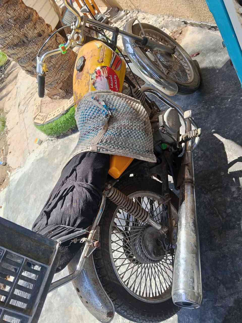 السلام عليكم للبيع دراجه اربعه كير كلك اكفل عشاير دراجه نكره هندر مكينه لاتبخير ولا تنقيص مكينه ناعمه تايرات جوابه وياله جدد بيها بس تانكي شويه تعبان سعر 200 الف مكاني كربلاء الحسينيه ***********
