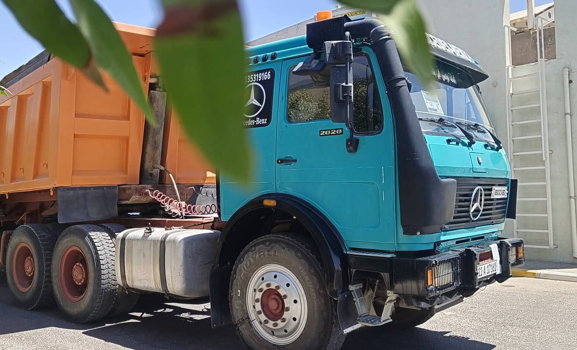 راس تريله بلادي موديل 82
كير 160 دورة 14 
شاصي مكفول من الفطر و الصبغ 
رقم بغداد إنكليزي 
قمارة دوشمه فرو 
... استفسار أكثر اتصل 
***********
***********
