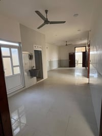 مجمع سكني حديث • ٤ غرف نوم كبيرة • مقابل المعهد الفني