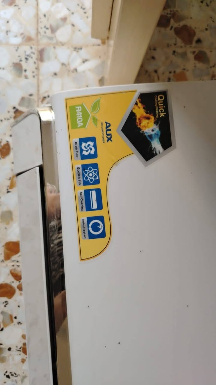 السلام عليكم
سبلت aux ٢طن
نضيف لبيع سعره ٤٥٠ للتواصل
***********
