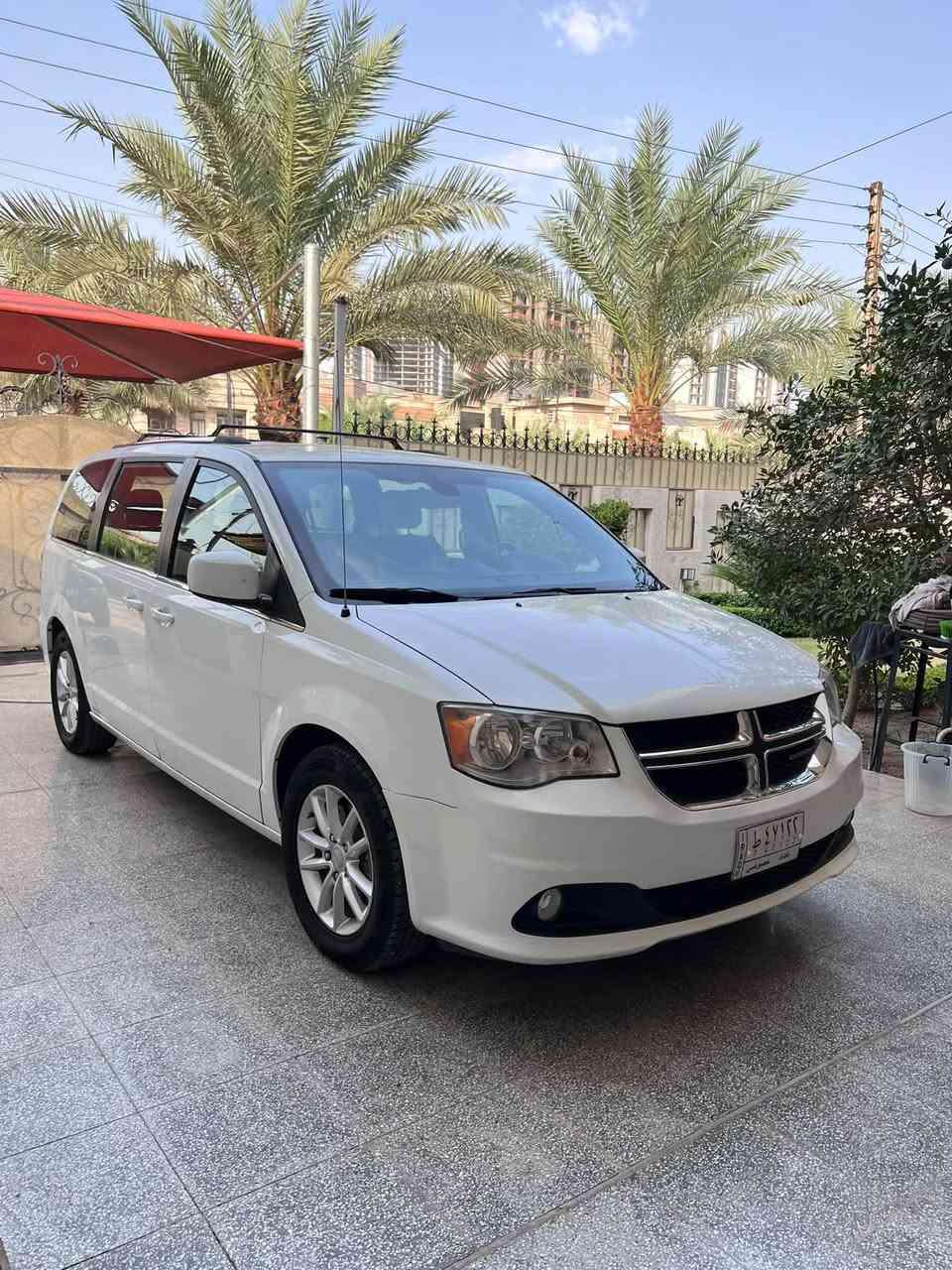 دودج كرفان • ٢٠١٩ • ٧١٠٠٠ مايل