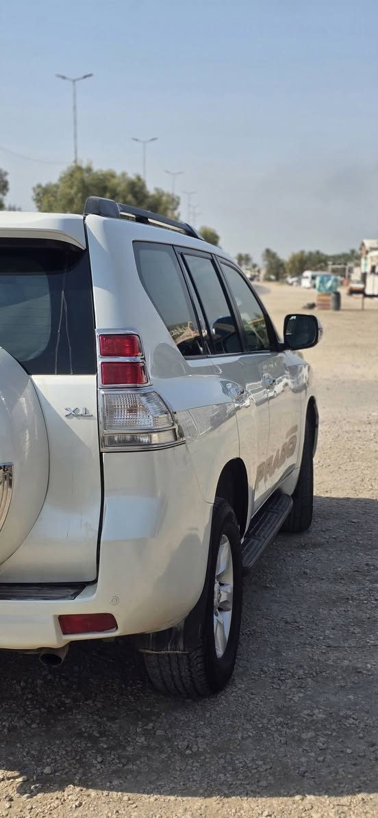 السلام عليكم
تويوتا برادو ٢٠١٠

موصفات TXL

بصمه تشغيل وأبواب

شاشه جبيره

ثلاجه

حساسات خلفية

كامره خلفيه

فور ويل 4*4

سته سلندر

لايت زنون

تخم تاير جديد اصلي

جاهزه من كل النواحي

السيارة رقم بغداد تحويل مباشر 

عنوان السيارة بابل المسيب 

للاستفسار ***********
