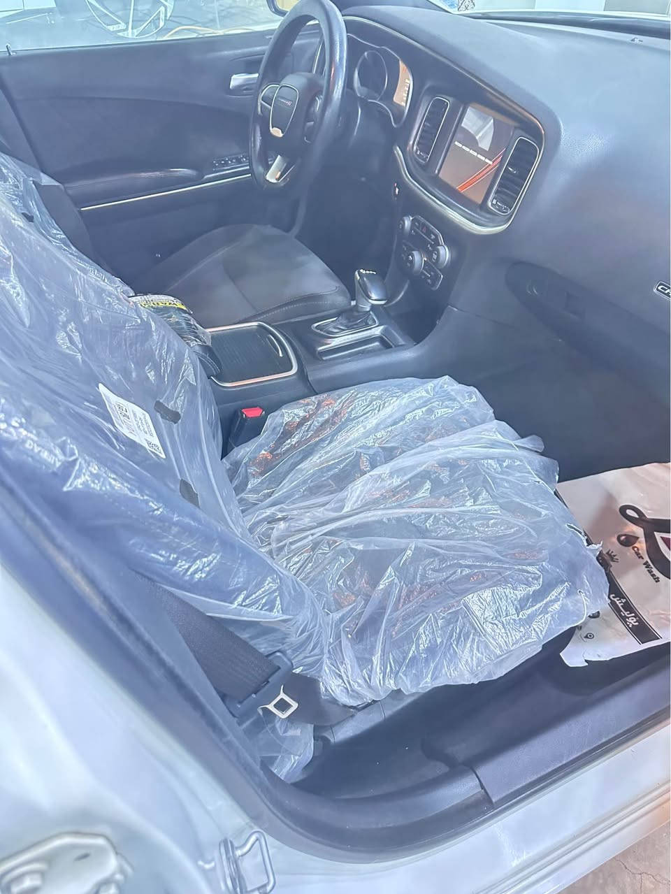 جارجر 2018 
فول مواصفات 
بصمه 
فتحه 
شاشه كبيره 
حساس خلفي 
رادار جانبي 
هيتر نقطه عمياء 
كأمره خلفيه 
مكينه 3500 
الرقم اربيل 
كفاله عامه حتى دعاميات 
للاتصال ***********
مكان السياره البصره البصرة, العراق
