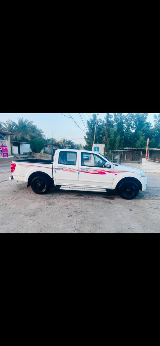 السلام عليكم. كريت ويل 2018 بيهه ملاحظات بسيطه بارد جاملغ البدي بارد بسيط باقي مكفول السعر 95 وبيهه مجال انشاءلله السياره بأسمي تحويل ثاني يوم سنويه 2029 سياره نظيفه واني بخدمت الجميع.للتواصل ***********
