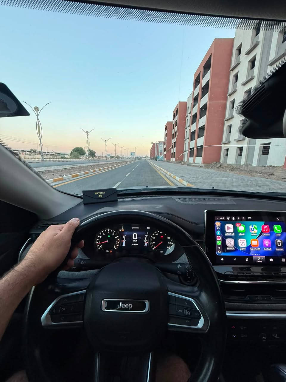 🔥 للبيع جيب كومباس 2022 Latitude Lux 4x4 🔥
🇺🇸 وارد أمريكي  حادث قبق جنطه راجع بارد ما بيها اي قطعه مبدله ما طاك اي ايرباك| مواصفات عالية اقوه من المتدد هاي (LUX)
 | دفع رباعي
🔹 المواصفات:
• موديل 2022
• محرك 2.4 لتر – 4 سلندر
• قوة 177 حصان
• كير أوتوماتيك 9 سرعات
• دفع رباعي 4x4
• فئة Latitude Lux
• تبريد فول  ❄️
• تدفئة  للستيرين وللكشن قطعتين 🔥
• كرسي السائق كهربائي
 ثلاث انضمه للقيادة• 
مقاعد جلد
• تشغيل بصمة
• شاشة اكبر حجم Uconnect
• Apple CarPlay + Android Auto
• كاميرا خلفية
• مثبت سرعة
• أنظمة أمان
رقم السيارة بغداد السيارة بأسمي
📍 الموقع: [الديوانية]
📏 الممشى:: [ 78000k/m]
📞 للواصل***********
او على الخاص 
سيارة مرتبة ونضيفة ومواصفاتها فول
للجادين فقط، والله يرزق الجميع 🤍
