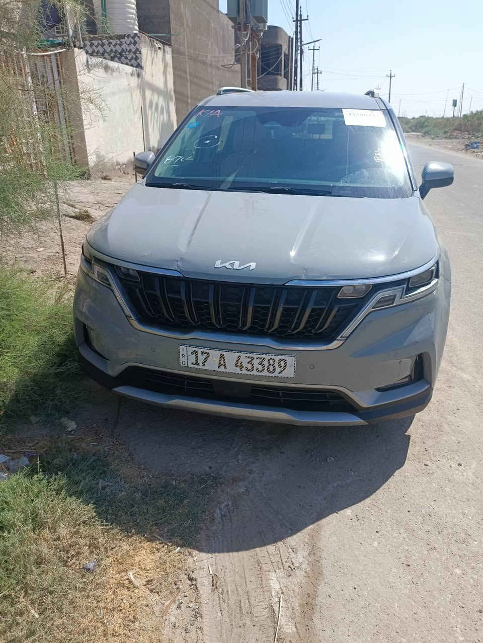 السلام عليكم ورحمه كيا كرنفال مديل 24 رقم شهداء مثنى بيها وكاله عامه موصفات EXحادث بصيط جدا ربع بارد بل جوملغ صفحت السائق وباقي كفاله عامه السعر 260بيها مجال ماشيه 54الف مايل ***********
