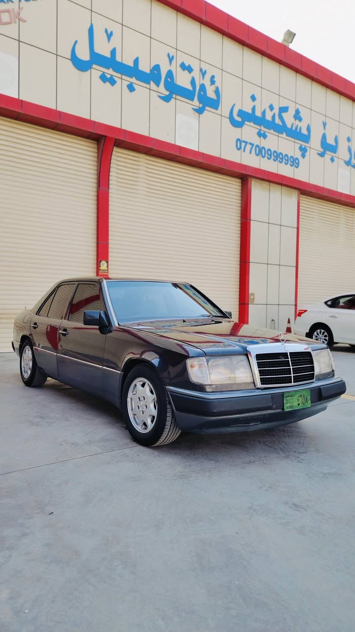 مارسیدز مۆدێل 1991بی لیدراو بی خیاسات سە رە دبلی نە تە قیوە مکینەVVT3000 گێڕومکینە و تبریت بشە رت نوقسانی نیە شایە نی باس بیت سیارە کە بە پاکی ماوە تە وە ئارمو ئە وە لیات بشە رت 
ژم:***********
