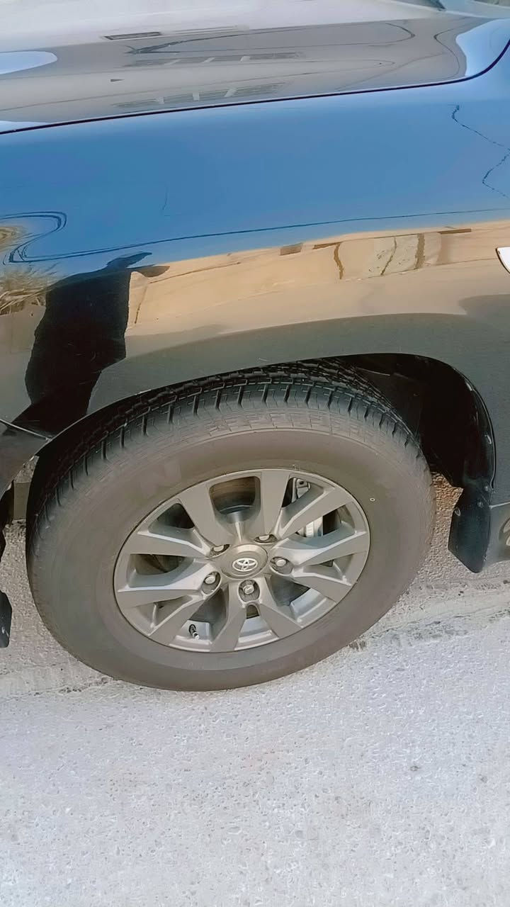 سلام عليكم مديل ٢٠١٠سيارة مال بيت بااسمي قطرة صبغ مابيها سونار كدامك فول مواصفات مال بيت تخم تاير حدادية تبريد سيارة خير من الله اتصل وبيك خير ودلل ***********
