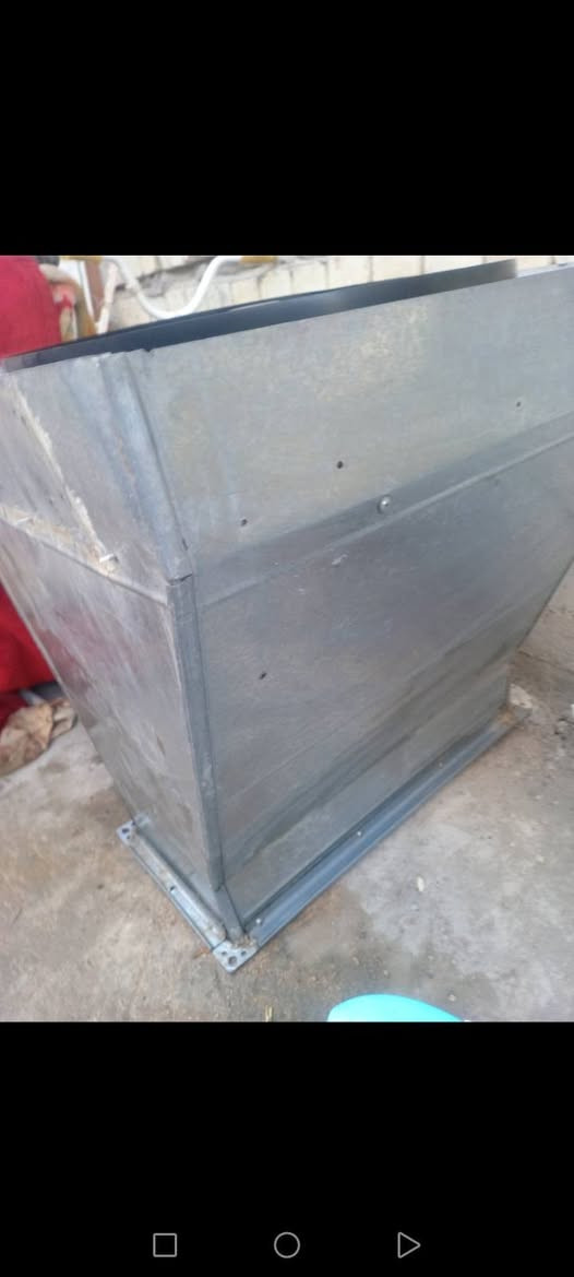 ساحبه مال مطاعم ضخمه مابيها اي ضرر سحبها كلش قوي قياس 60×65 سعرها 60 
مرايه مابيها ضرر ترهم للصالونات والحلاقه وصالات الجيم عرض 2متر و34 سم
ارتفاع متر و20 سم سعرها ب85 وبيها مجال

نشرة گلوبات شغاله قياسها 32 متر ب35

ميز اوتي تكمه مابي ضرر ب20

ميز طعام دائري رصاصي شكله وجه مرمري ب15

بنكه عاموديه وبيها ليد اضائه ب10

قطع مرمر جدد والقياس عالصور ثنينهن ب75

ستاندات حديد 4 موديلات الواحد ب10 واذا كلهن ب30

ملاحضه الاسعار بيهن مجال للشراي اذا شلعه

مكاني اعظميه للتواصل ***********
