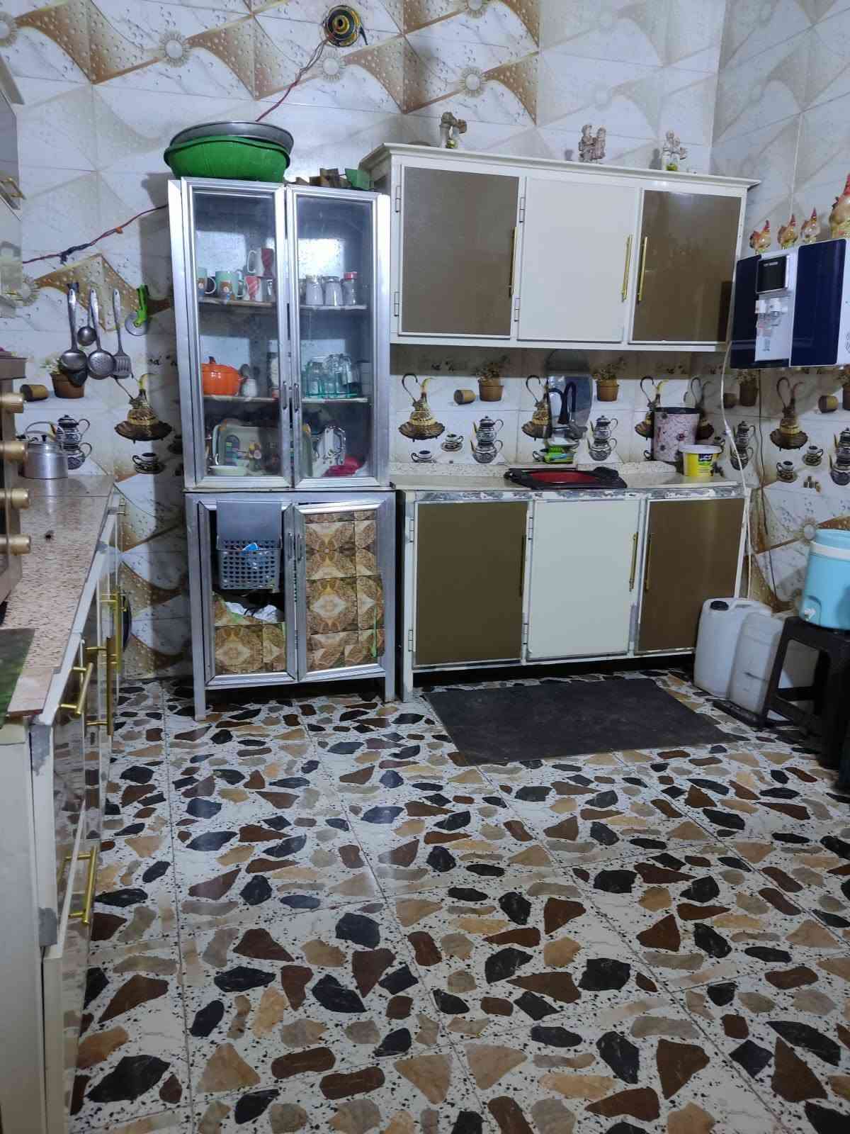 سيد خضير • ٣٠٠م • ٤غرف