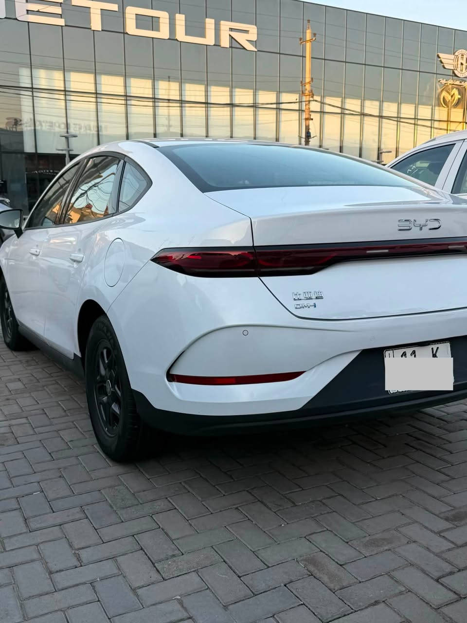 �

🚘 چن بلاص 2025
▫️ اللون: أبيض
▫️ الداخل : جلد زيتوني مميز
▫️ مرقم بغداد + سنوية كاملة + لوحات
▫️ ماشية فقط 2,800 كم
▫️ السيارة بكفالة
▫️ الملاحظة الوحيدة: تكحيل كارت بالدعامية الخلفية
▫️ السعر: 18,700  دينار عراقي 

📍 العنوان: بغداد – معارض النهضة
📞 للاتصال: ***********

�
