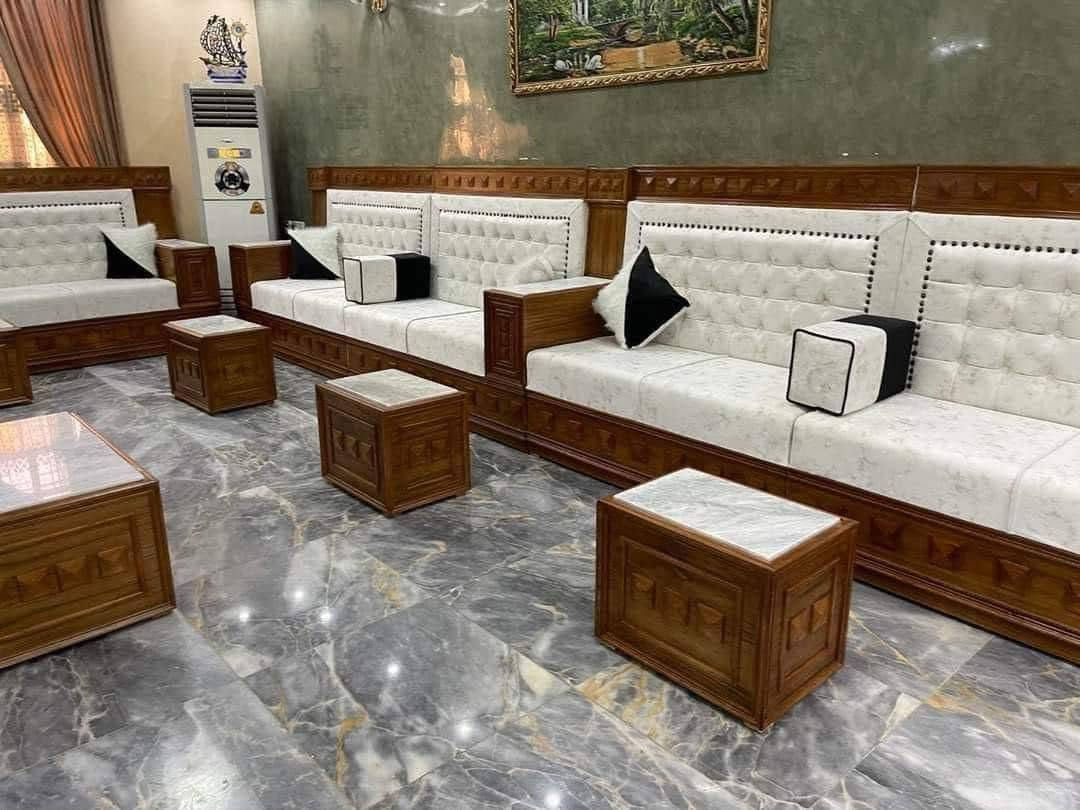 جمعة مباركة ع امة محمد وال محمد ❤️
نقدملكم شغلنا وعملنا بالدواوين الملكية ضمان ١٠ سنوات 
شغل فخم من جميع الجوانب باستخدام اجود انوع الخشب الصاج والزان وكذلك الجام الروسي والاقمشة التركيا الفاخرة 
وكذلك اجود انوع الاسفنج الدلوب والاكسترا 
عملنا عند زبائنا يتكلم لوحدة عليك الموديل وباقي الشغل علينا 
*********** اتصال و واتساب
