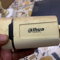 كامرات عدد 3 +بطاريه +ويارات مع فيش مع ديفيار مع موس مع شاشه كل هي الم...