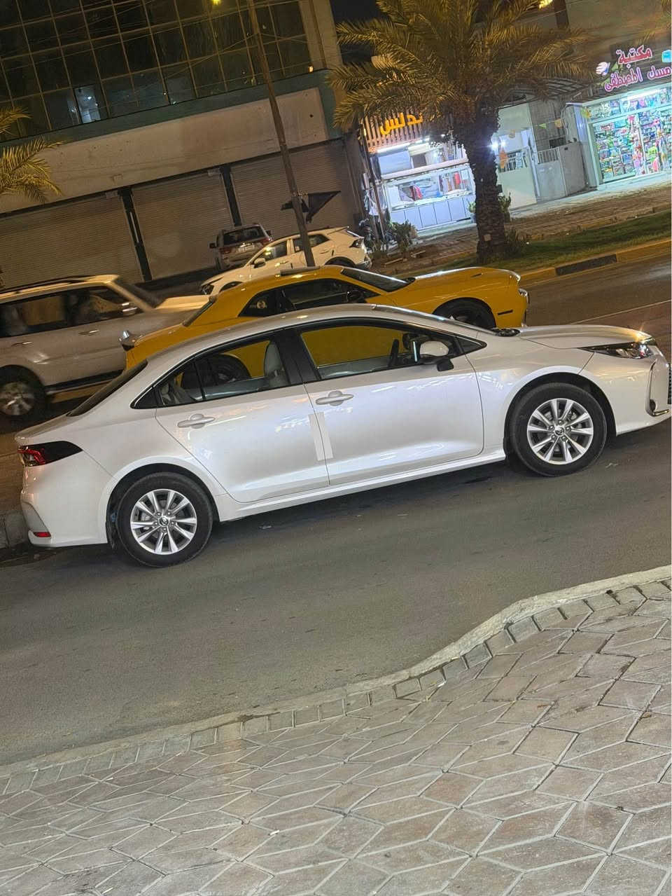 سلام عليكم للبيع فقط بدون مراوس
كورلا ساز موديل ٢٠٢٤
فول عدى الفتحه
ماشيه ٤٤ الف
مكفوله عدى اصبعين بي دي حافة الجاملغ وحافة البنيد
السياره بأسم شركه تريد وكاله او تحويل 
@@السعر ١٧٥
مكان السياره المنصور 
*********** بغداد, العراق
