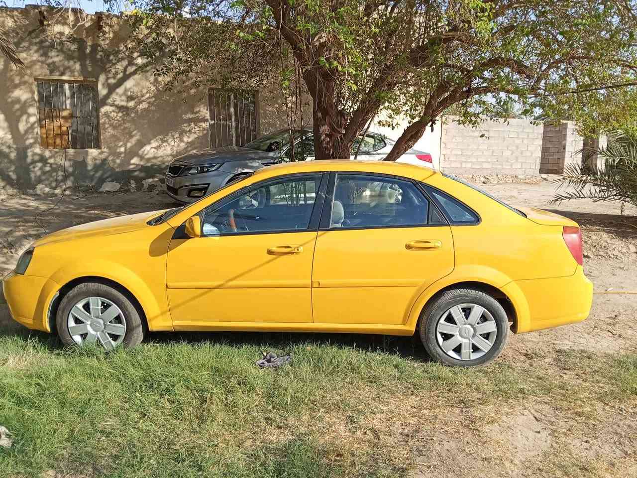 السلام عليكم اوبترا موديل 2012خليجي رقم بصره  انكليزي سنويه ل30 تحويل مباشر كير ومكينه شرط 
مكينه 1600 تخم تاير جديد حداديه جديده كهربائيات كلها شغاله بيع او مراوس السعر 60 مكان السماوه 
للاستفسار ***********
