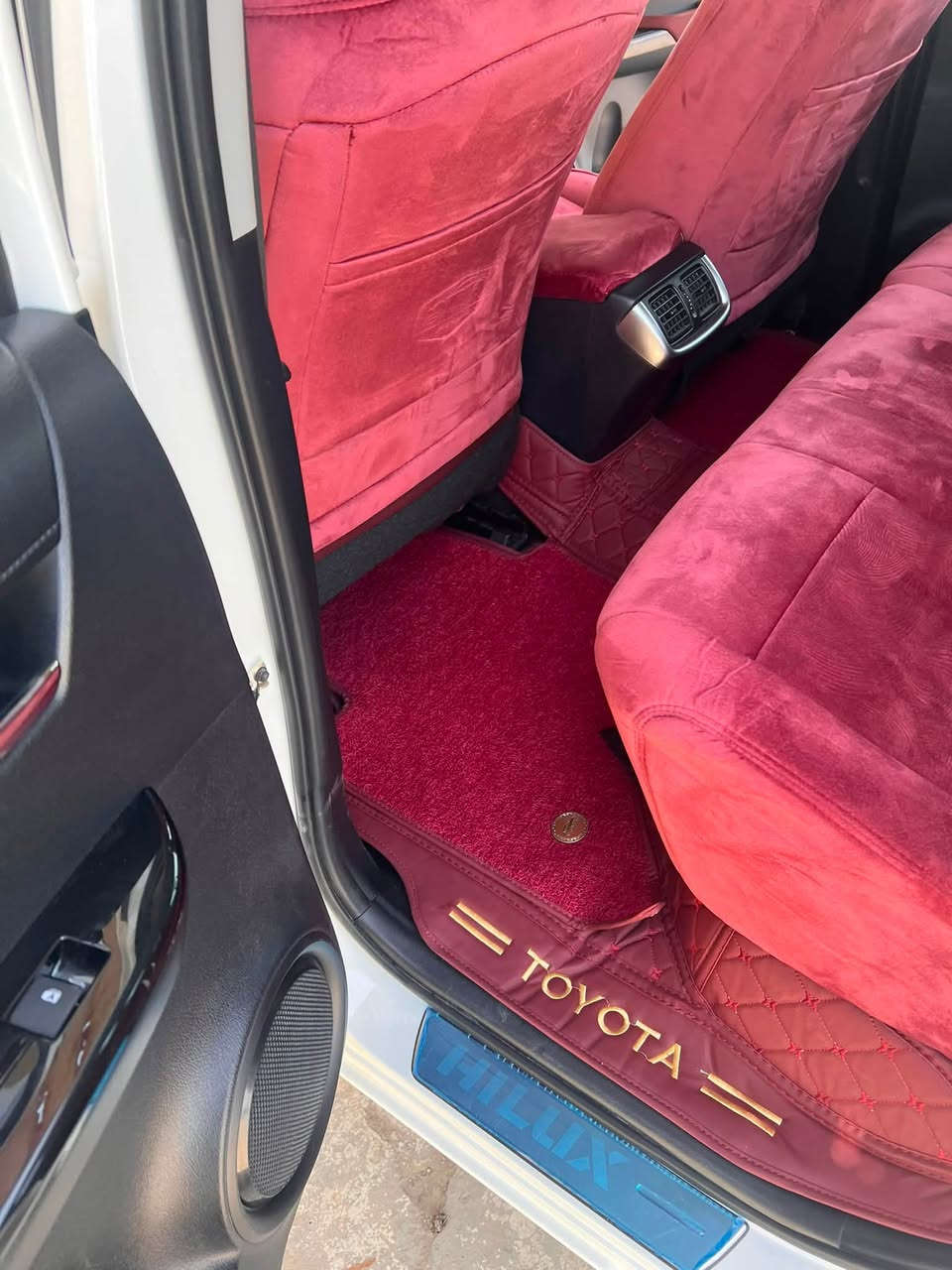جزء من عملنه
 تغيّر شكل سيارتك بالكامل! ✨🔥

🚗 فرش أرضية + دعسات أرضية + كسوة مخمل للمقاعد
فخامة وأناقة وحماية داخلية لسيارتك ❤️‍🔥

✅ خامة ممتازة وفخامة عالية
✅ تفصيل دقيق على قياس السيارة
✅ تركيب سهل وسريع
✅ سهولة بالتنظيف والمحافظة على السيارة
✅ متوفر لمختلف أنواع السيارات

📍 كماليات عويجيلة للسيارات
العلم – الشارع الرئيسي
مقابل مجزرة الفهد للدجاج الحي
أو مجاورة عمارة جواد النجم الجديدة

📞 ***********

🔥 خلي سيارتك تتميز… وخلي الفخامة تبدأ من الداخل �

زورني وكل الهلا بيكم
