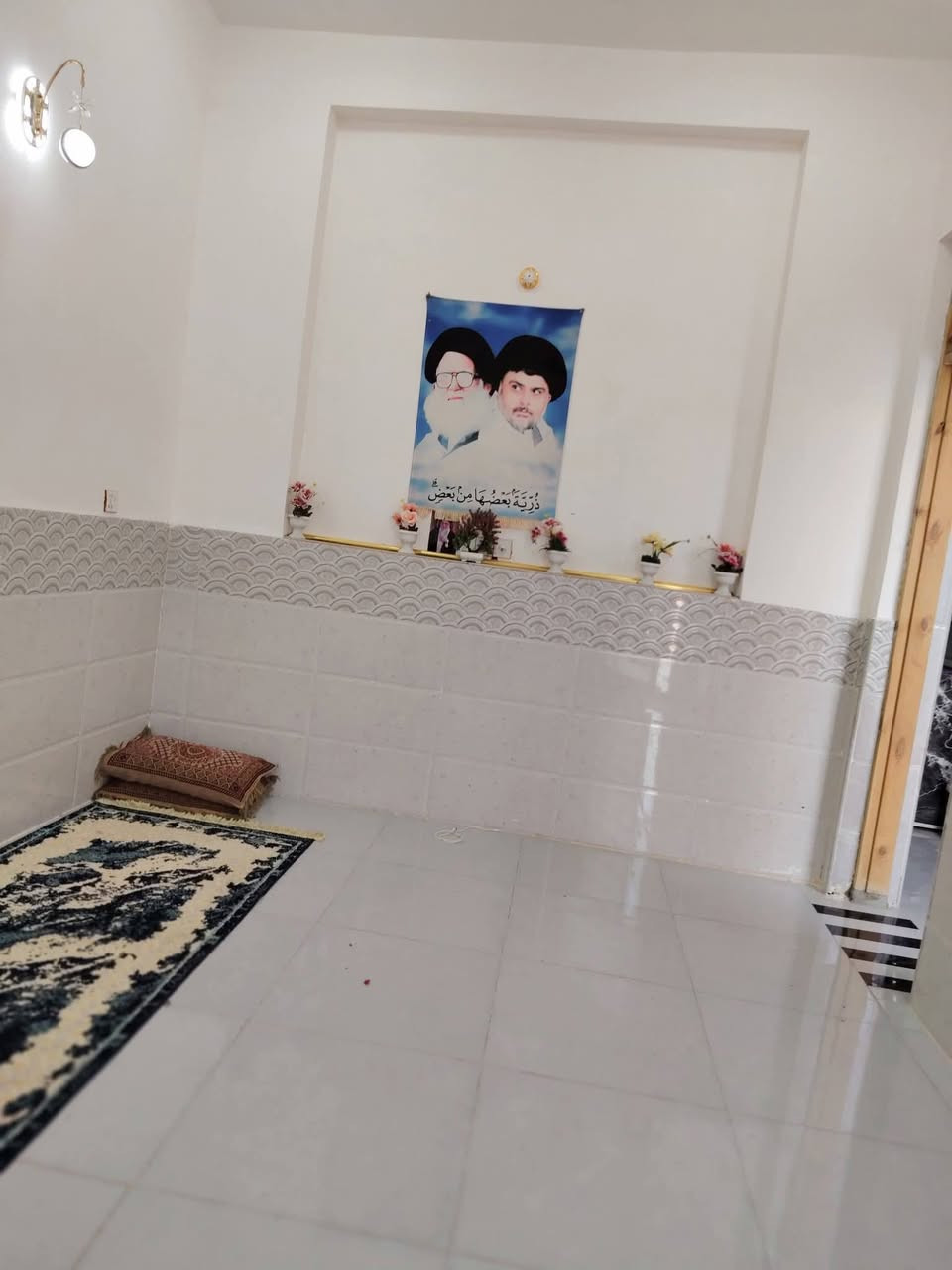 بل نجف  بيت البيع مساحه 110متر  البيت على  ساحه    مجمع بيتي ثاني مقابل مجمع سلطان سعر البيت 55ابيه مجال اتصال        على رقم  *********** *********** واتساب
