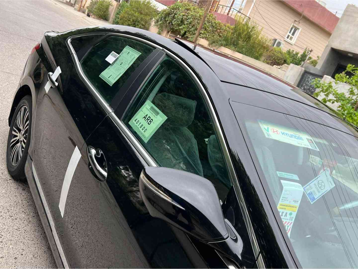 Hyundai Azera
موديل 2011 خليجي 
للبيع فقط بدون مراوس بدون اقساط 
محرك (6 سلندر ) مفتوح شرط لا صرف ولا بخار 
رقم اربيل دولي هزه سنويه جديد لل 2031 

مواصفات سياره
ويل كروم مرايات شفط بانوراما وترحيب ليد امامي حساس خلفي امامي بلاد تحكم ستيرن طرفين كوشنات جلد و كهربائي و هيتر  بلاد داخل لونين بلاد مسجل bluetooth + USB + Aux.. برده خلفيه كهرباء بلاد وبيبان خلفيه برده وكومه مواصفات بعد معروفه...
سياره صدر أمامي خلفي جديد كهربائيات كل شغال تبريد شغال تخم تايرات جديد 

صبغ :. نص باب سائق بدون دواخل شرط 
سعر...(92$) وبي مجال لطيبين 

رقم هاتف:.( *********** )
رقم هاتف:.( *********** )
عنوان:.كركوك 📍
