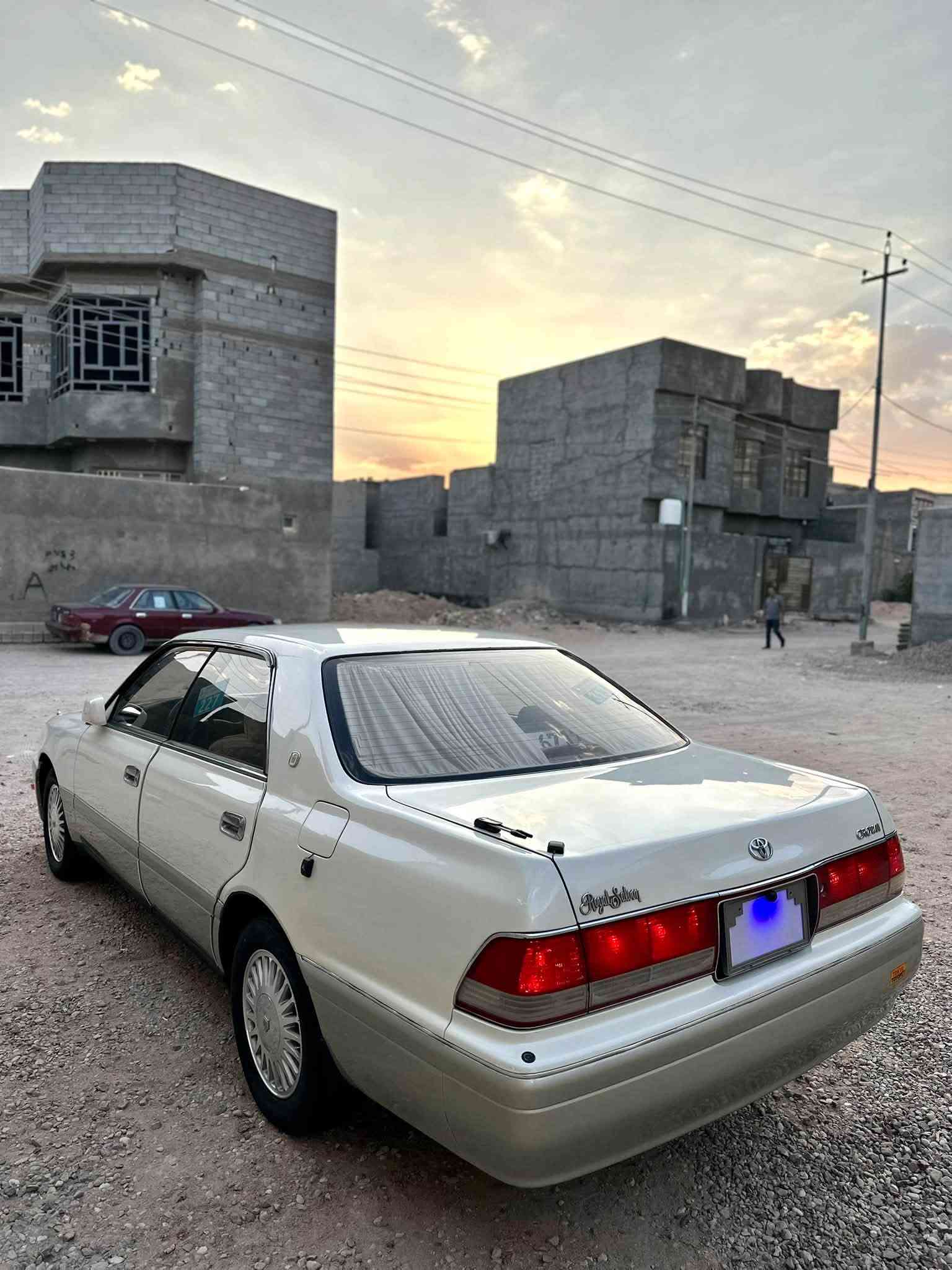 سلام عليكم راس ثور لون الولوي عسلي رقم بصره الإنكليزي تحويل ثاني يوم سنويه مجدد ال30 سياره مكفوله من الكص والنغل جثه والضربه والعيب الشرعي سياره جديده مكينه فيفتي فيشتين حداديه خلفيه واماميه شرط ميه بل ميه تبريد ثلج كهربائيات كلهن شغالات سياره فول موصفات ماعده الفتحه شاصي 155 ستيرن كهربائي كشنات كهربائه تبريد خلفي شاشه كامره خلفيه سياره كلش جديده واحله من الصور تجي وتشوف بعينك مانقصهه برغي الله شاهد السعر(100) وبيهه مجال بسيط المكان البصره الرقم الهاتف(***********)
