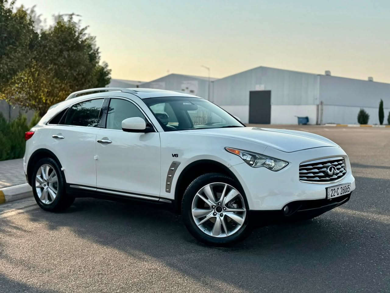 ﷽
‏INFINITI FX35 2009
أنفنيتي FX35 موديل 2009
فول مواصفات
--------------------------------------
مكان🌆:سليماني                    سعر💵: 96$ 
تليفون☎️: ***********
--------------------------------------
محريك V6 سته سلندر
گير و محريك بشرط مامفتوح
بدون صوت بدون صرف بدون خلل بشرط فحص
ماشيه 170 الف كيلومتر
--------------------------------------
سيارة بها قطعه صبغ بشرط بدون دواخل 
--------------------------------------
مواصفات
{{ بصمة - سلايت - ستيرن كهربا  - شاشة - كشنات جلد - كشنات تتفيئة و تبريد - كشنات كهربا - فورميكا - تبريد مركزي- كشن خزن - ٤ كاميرا - بلاجكتور - ڤوليوم - تحديد سورعة - بعد }}
--------------------------------------
أربع تاير و ويل جديد سيارة جديد بدون مصروف
سيارة شرط بدون اى نواقص گير و موحريك و حدادي و كاهرباى كله بشرط
سبير ما نزله
سنوية و رقم جديد سنوي بأسمي تحويل غرامة بشرط
--------------------------------------
كوردي
﷽
‏ INFINITI FX35 2009
ئينفنيتي مؤديل 2009فول مواسفات
---------------------------------------
شوين🌆: سليمانى                    سعر💵: 96$
مؤبايل☎️: ***********
---------------------------------------
مه كينه V6 شه ش بستؤن
گير و مه كينه ى به شه رت نه كراوه ته وه
سه وت و سه رف و خه له لى نييه به شه رت
 170 هه زار كيلؤمه تر رؤيشتوه
---------------------------------------
يه ك بارچه ي بوياخه  بي ناو گرتن 
---------------------------------------
مواسفات
{{ به سمه - سلايت - شاشه - ٤ كاميرا - كوشن خه زن - - كوشن جلد - كوشن هيته ر و تبريد- دوو كوشن كاره با - فؤرميكا - ته بريد مه ركه زى - بلاجكتؤر - تحديد سورعه - زؤر مواسفاتى تر }}
---------------------------------------
چوار تايه ويلى لؤكى بؤ به ستراوه
كامل سيرڤزى بؤ كراوه و يه ك دينار مه سروفى نييه
سه نه وى و ره قه م وهه زه ى تازه يه به ناوى خؤمه وه يه
سبيري دانه به زيوه 
{{ گير و مه كينه و كاره باى و هه موو گيانى به شه رت }}
---------------------------------------
