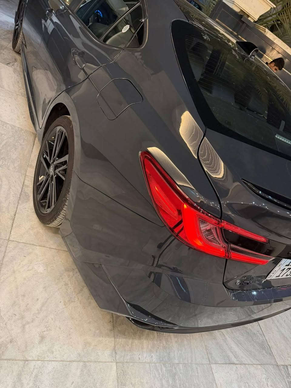 ✅تيوتا كامري 2025  XSE وارد امريكي 

✅اللون سمنتي/ فول مواصفات 1/1 

✅رقم بغداد وبسمي تحويل ثاني يوم  

حادث سياره / جاملغات خلفيه وقبق جنطه كله بلادي مو تجاري 
 
 
 مواصفات XSE 
🔹داخل جلد اسود 
🔹بصمة تشغيل ابواب وصندوك
🔹فتحة سقف ( سلايد روف ) قمارة بنوراما ع طول السيارة 
🔹فتح الصندوك ذكي 
🔹محرك 2500 هايبرد 
🔹دشبول دجتل 
🔹كاميره دوارة  360 
🔹رادارات 360 درجة ( امامي جانبي خلفي ) تمنع التصادم الامامي والجانبي والخلفي
🔹التحذير عند فتح الباب 
🔹تحكمات ستيرن 4 جهات  
🔹 شاشة 4 وضعيات للعدادات
🔹 4 وضعيات قيادة ( عادي/ سبورت /ذكي / اقتصادي ) 
 🔹مثبت سرعة ذكي ( التحذير عند مغادرة المسار )
‏🔹Auto Hold التوقف لفترات قصيرة
🔹الهاند بريك بصمة 
🔹شاشة  حجم كبير لمس تدعم نظام الابل كار بلي والاندرويد اوتو بدون كيبل يربط التلفون واير ليس و GPS  
🔹شحن واير ليس 
🔹ويل كب 19 رياضي مع تخم تاير جديد 
🔹نظام الصوت Bose عدد السماعات 8 ‏
🔹دخول ذكي عند الاقتراب 
🔹لايت لد
🔹نقطة عمياء
🔹تدفئة بالكشنات
🔹 لد متغير الالوان لون على طول الدشبول
🔹تحديد مسار وقيادة ذاتية  ورادار امامي 
🔹مانع انزلاق 

العنوان 📍بغداد العامرية 

للتواصل ☎️ ***********

للسعر 🟥 220
