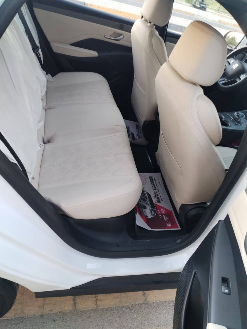 سلام عليكم
🚘 الموديل: BYD Qin

📅 سنة الصنع: 2025 

⚡ النوع: هايبرد / DM-i

🎨 اللون: أبيض

🪑 داخلية: جلد أبيض

📍 السيارة كلين نظيفة ومرتبة من الداخل والخارج

✨ شاشه وسط + كاميرا + مواصفات كاملة

🛞 تايرات وجنطات بحالة جيدة

🔑 استخدام شخصي، جاهزة للفحص والتجربة

رقم الهاتف

***********

***********
