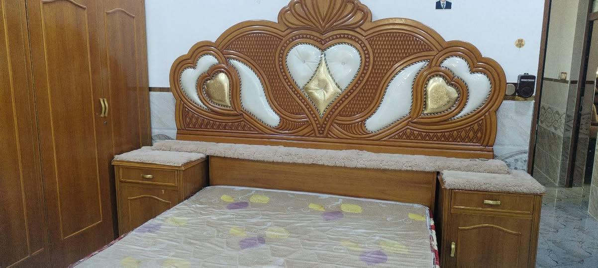 غرفه نوم صاج عراقي لبيع ***********
