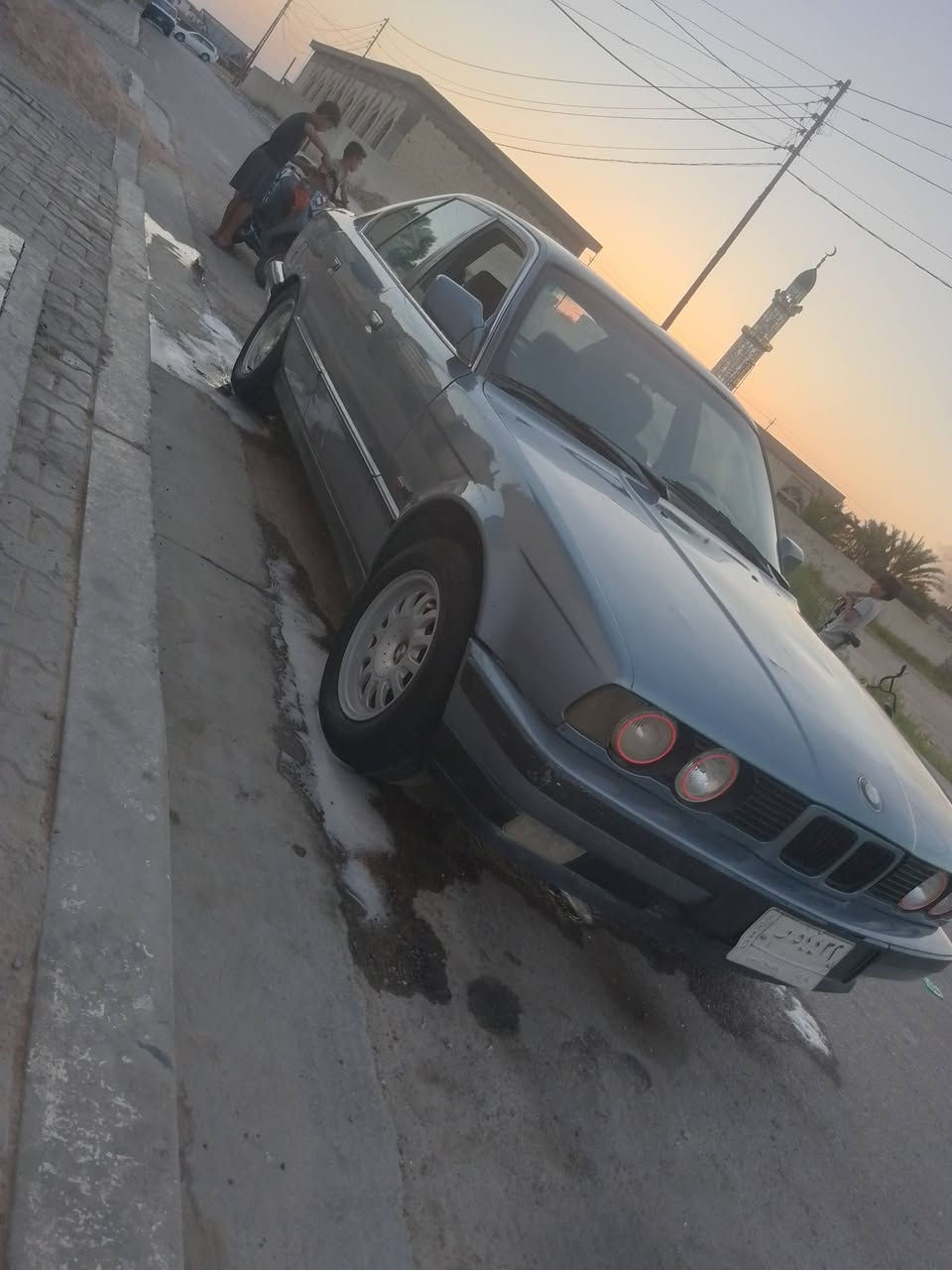 سلام عليكم ٥٢٥ كير عادي مكينة مفتوح ٢٥ اصل سيارة جاهزة حدادية خلفية أمامية جديدة ترايك وين ما عجبك رقم كركوك تريد وكالة تريد تحويل بل عجبك تخم تاير جديد منضومة زنون اصلي كهربائيات كلة شغالة بدون ضربة او تعمير صبغ جمالة فقط للبيع او مراوس سعر ٤٠ او بية مجال مكاني بغداد هاذة رقمي بي واتساب ***********
