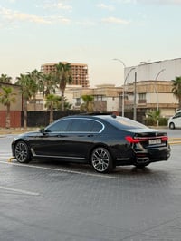 بي ام 740Li • ٢٠١٩ • ٧٠ الف
