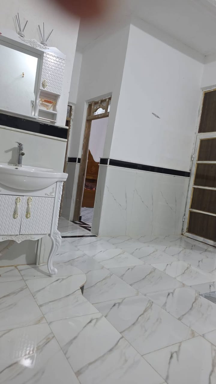 سلام عليكم بيت البيع  منطقت ابو شطيب الخمسميات الجمعيه التعاونيه سند 25 المساحه 165   رقم ***********
