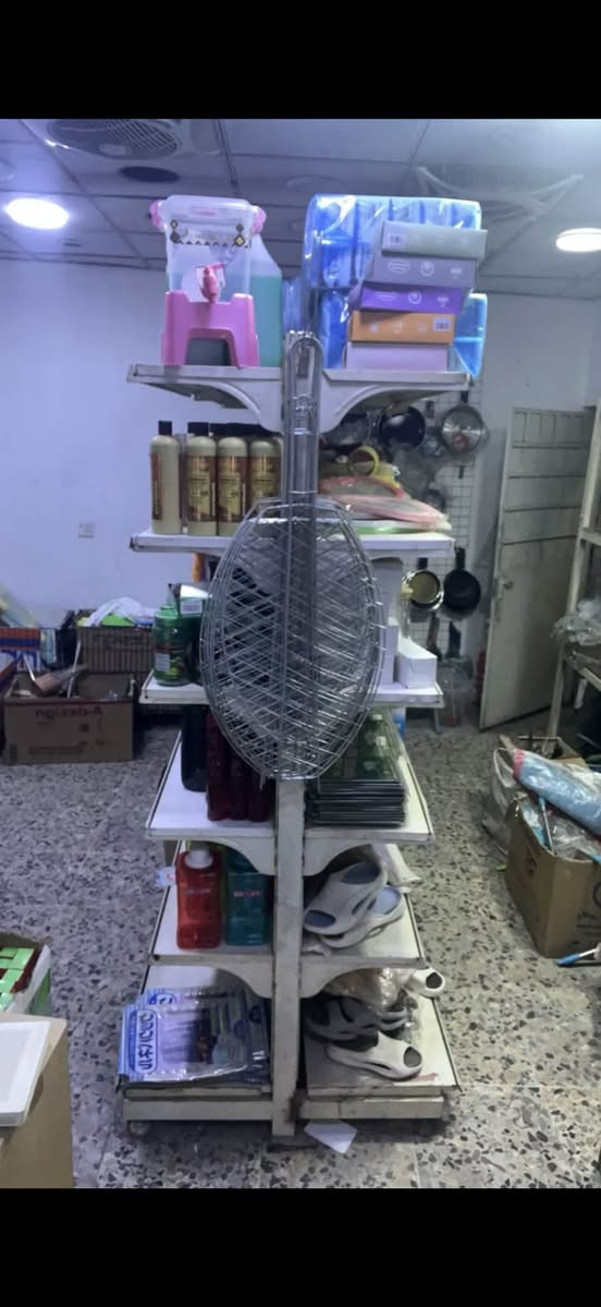 رفوف • للبيع
