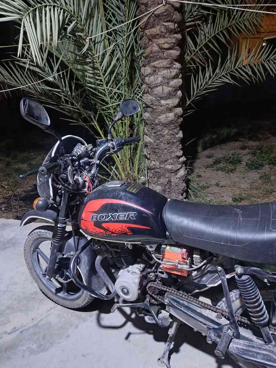 السلام عليكم، دراجة بوكسر نضيف حيل موديل 23 بدون اوراق ورقم سعرها 800وبيها مجال 
واتساب ***********
