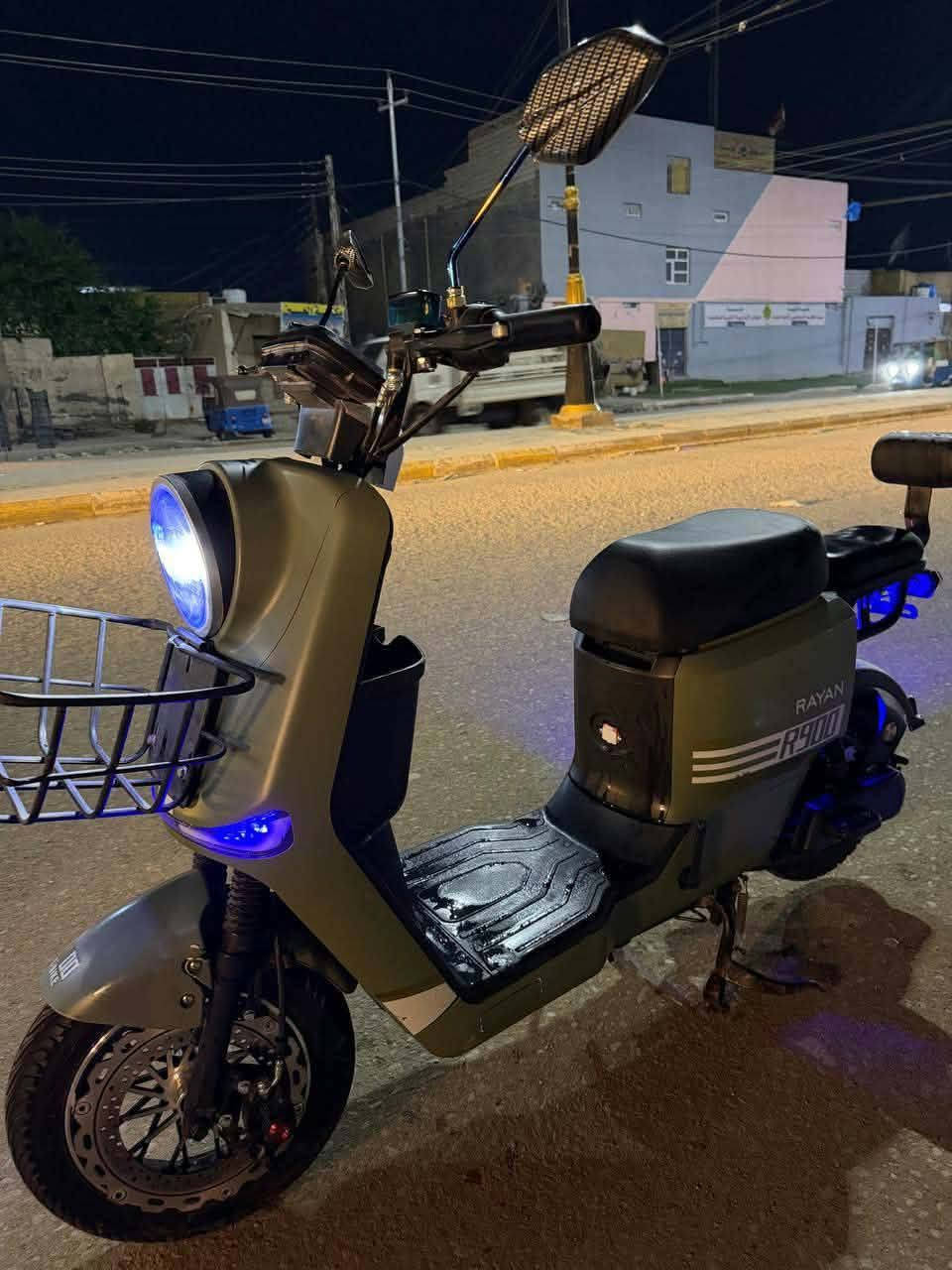 R900 • جديدة • ٥ بطاريات