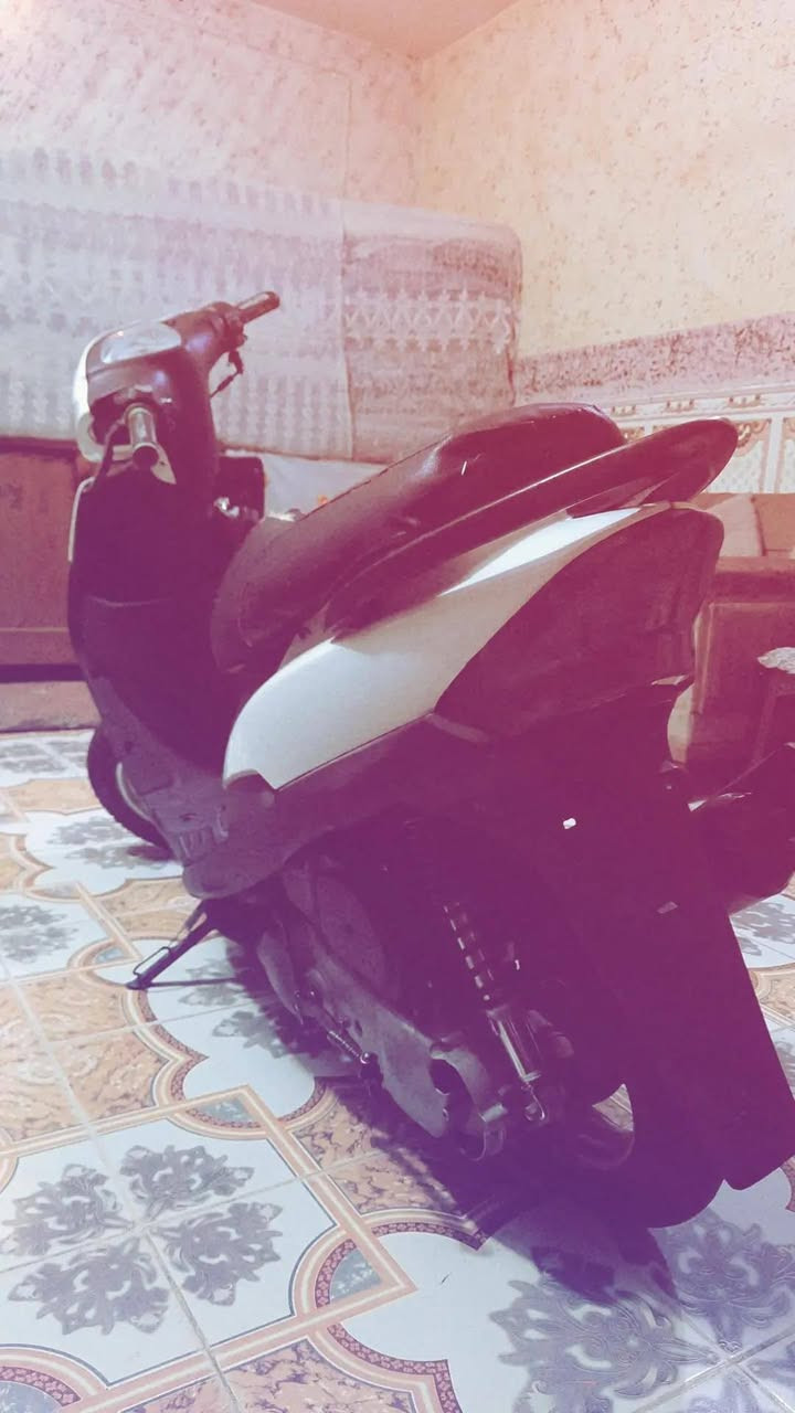 يا الله سلام عليكم شباب ماكس عدله 120 للبيع بوشه 49 بلاد الدراجه مفتوحه مبدل بيها ولفات الداجه حلوه وكاعده واحلئ من الصور يحتاجلها خرز كلج امامي فقط السعر 475 وبيها مجال للطيبين تعال كلب واقتنع وتدلل ديالئ بعقوبه رقمي هاذا ***********
