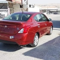 نيسان فيرسا للبيع موديل 2018 محرك 1600 تحكمات ستيرن وجام فئة SV حادثهة...