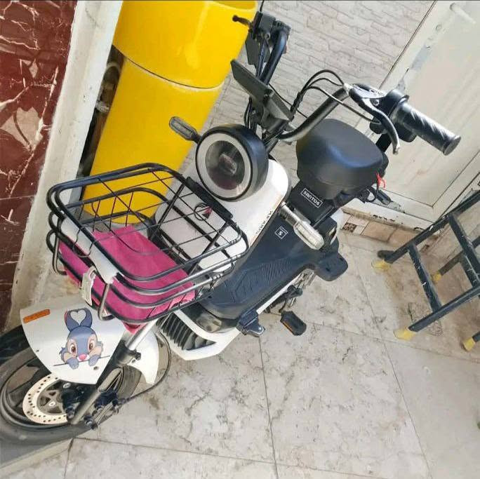 (سلام عليكم) 

بايسكل شحن حجم 14 للبيع المواصفات ⭐

 1️⃣ اشاير يمنه او يسره ✅

2️⃣ لايت زنون عالي ناصي ✅

 3️⃣بصمه تشغيل عن بعد ✅

البايسكل بطاريات جديده عله الفحص 💯
السعر 290 وبي مجاال بسيط ⭐
العنوان كربلاء ملحق الفارس قرب محطه الفارس
