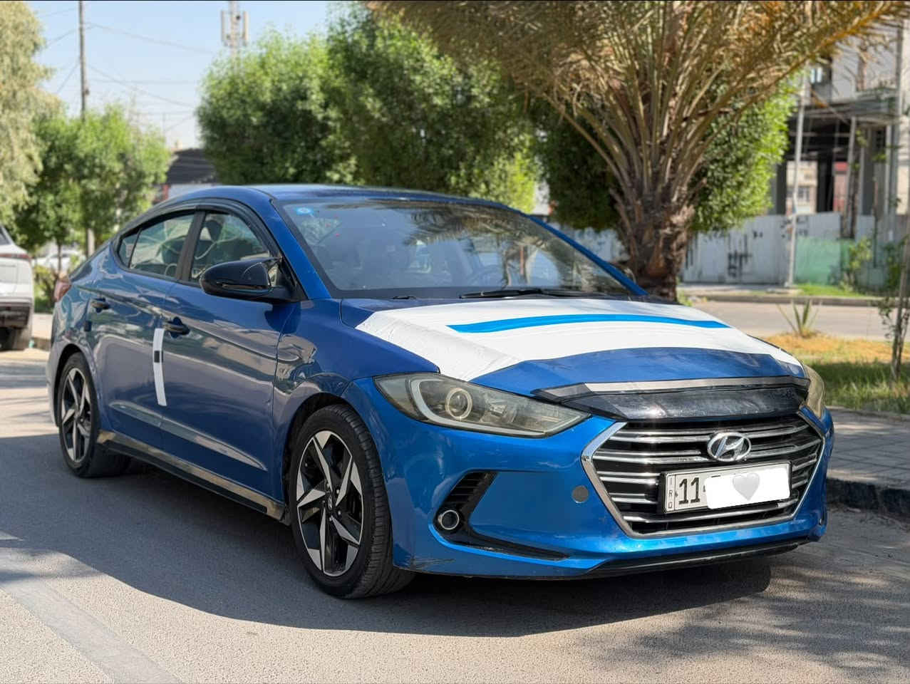 السلام عليكم 
مكلف بل نشر
النترا ٢٠١٨ 
وارد امريكي 
مواصفات
شاشة 
كامرة خلفية
محرك دوش ٢٠٠٠ 
كير at
تبريد ثلج بستم
ويل كب مال موديل ٢٥
كشنات جلد
تحكمات ستيرن
بيها صبغ جاملغ وبنيد وباب
رقم بغداد الجديد بأسمي 
عنوان بغداد حي الجامعة
السعر ٩٢ ورقة 
الرقم ***********

