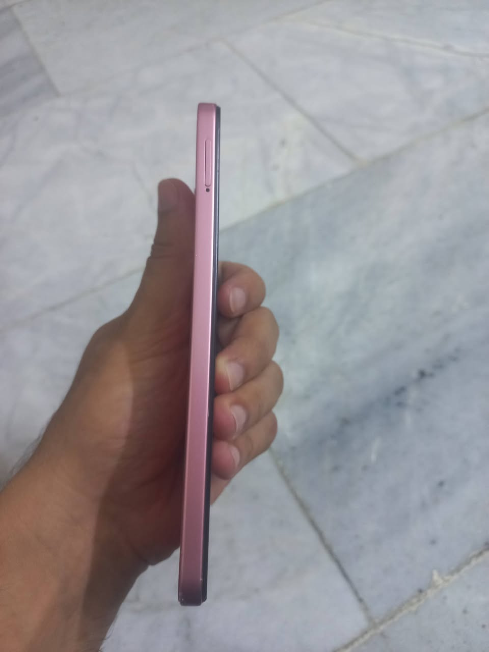 للبيع جهاز انفنكس هوت 60i
ذاكرة 256GB
رام 8GB + 8GB 
 بطارية 5160mAh
 الجهاز بدون ملحقات 
مكاني بغداد 
سعره ١٥٠ رقم وتساب ***********

