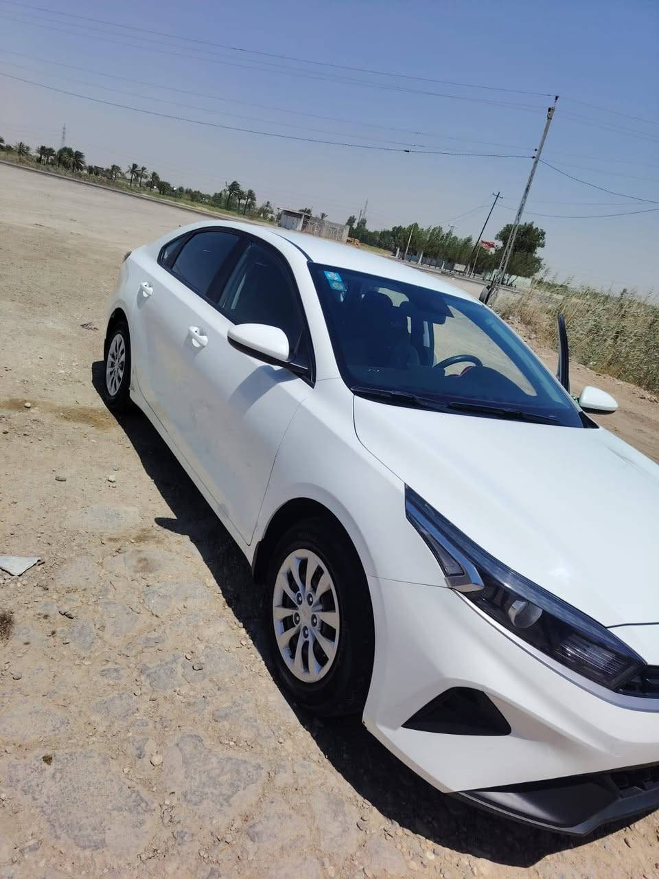 السلام عليكم
سيراتو 23 رقم بغداد مكفوله كفاله عامه
محرك 2000 سيارة جديده مابيهه اي نقص
تحويل مباشر مواصفات نص فول العنوان
واسط الزبيديه  السعر 163 بيهه مجال
ت ***********
***********
