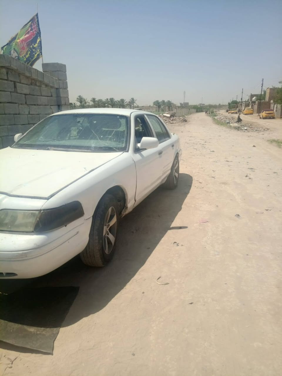 سيـاره فگتوريا ٢٠٠٢
تبريد_ ثلج 
مكينه وكير _دبفور الجبير 
حداديه ٨٠|١٠٠
راعيها ما اندله 
مكانها _الديوانيه
السعر ٢٠ وبيها مجال 
رقم الهاتف ***********
