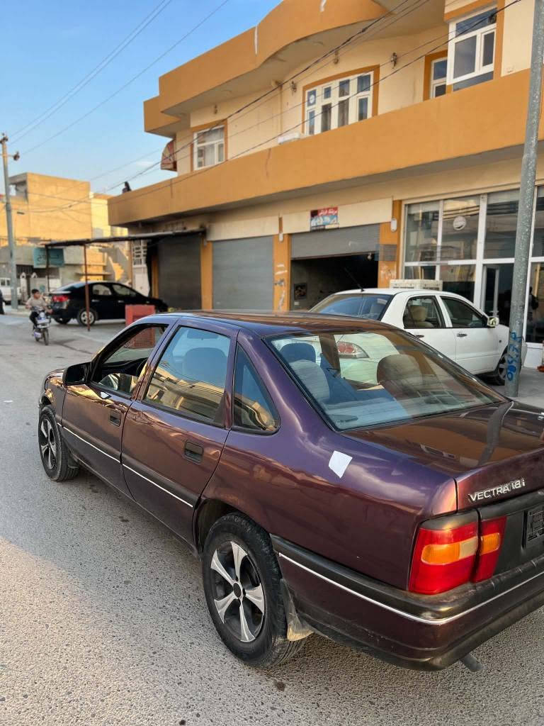 بە ناوی خوای گەورە  ئۆپل مۆدیل 1990 ئارم ئلاستیک سلیمانی مەکینە 18 بەشەرتی ئارمو ئەوەلیاد وتو خرامە کامە کورەکراوە لەسەر ساغ گیر مەکینە بەشەرت زۆر جوان ماوەتەوە  سحری گونجاوە  ناونیشان ڕانیە  ژمارەی خاوەنەکی ـ*********** رانية, السليمانية
