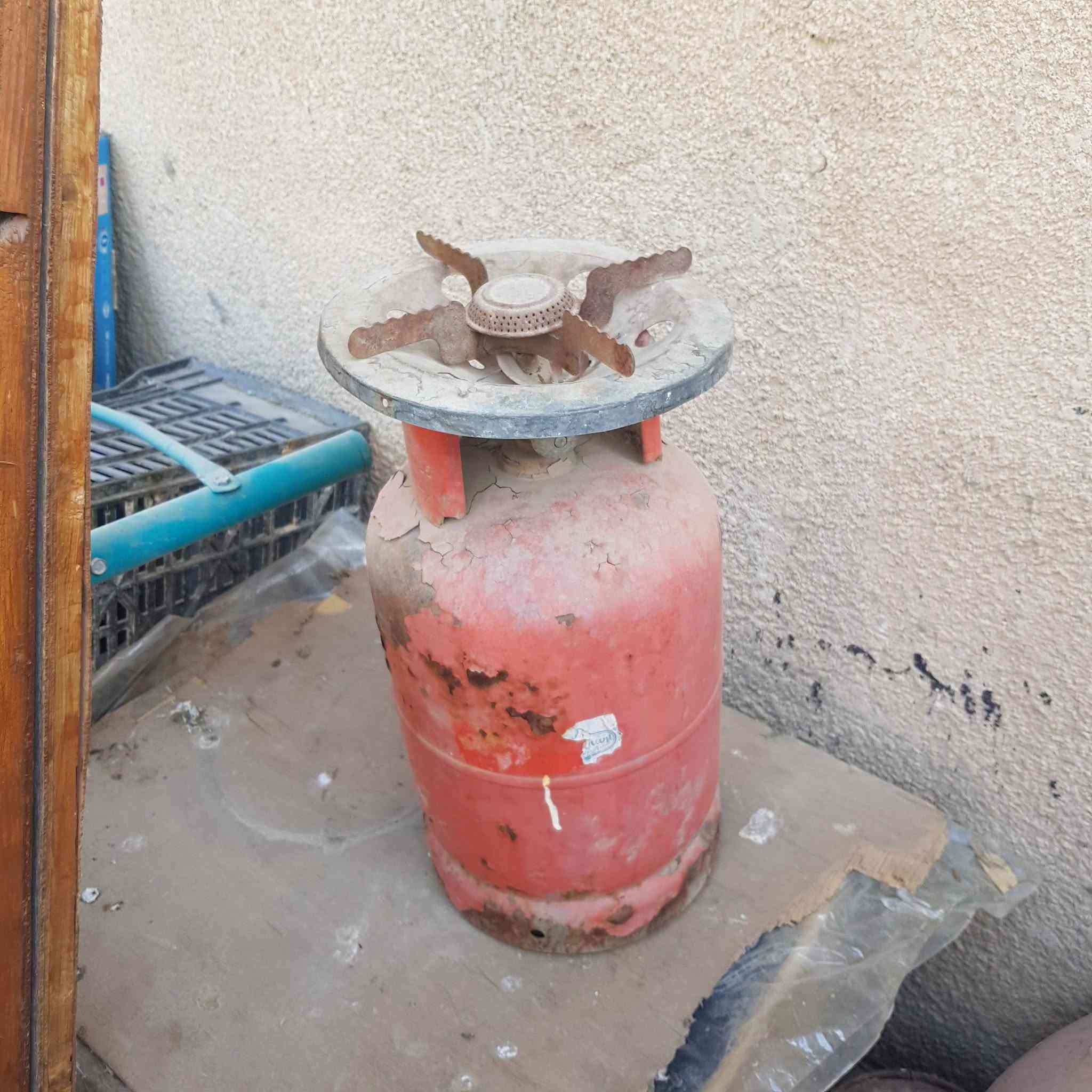 السلام عليكم اخوان كوزان كبير بحال جيده للبيع
***********
