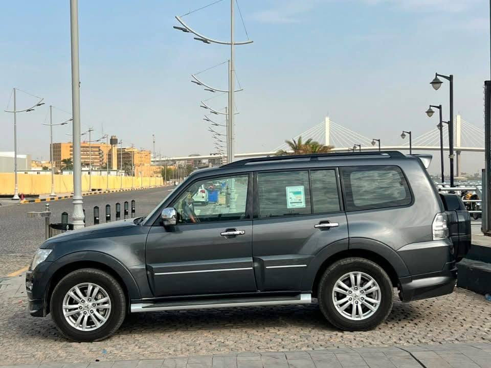 باجيرو حبتور راس الأرنب 7راكب ومعروفة الحبتور فول مواصفات موديل 2019خليجي السيارة مكفولة كفالة عامة وسونارها موجود  ماشية55الف كيلو حقيقي ع ايدي مال جناي من اشتريتها جانت ماشية 19الف محرك 6سلندر 3800
السلام عليكم 
 السيارة ماناقصها ولا برغي 
 وسبيرها مانازل 
حداديتها بلاد مال شركة بعدها جديدة 
طخم تايرات جديد كشنها الأخير ما مفتوح بعده بغلاف الشركة وحقيبة الاسعافات والجك والسويج الثاني مامستخدمات
مواصفاتها : 
حساسات خلفية 
كاميرة خلفية 
فتحة سقف 
نظام دفلوك 
مثبت سرعة 
تحكم ستيرن
مانع انزلاق 
مري كهرباء
اشاير بالمراي 
حساس تايرات 
زراك لايت
حقيبة اسعافات 
طفاية حريق
12سماعة + دمام خلفي 
ايرباك عدد8 
وشادلها داش كام شاومي امامية وخلفية سعرها تقريباً 250الف 
لونها نفطي مميز تقريباً
واللحية مالت الدعاميات بلادية من الشركة وعليهن لزكة الشركة 
رقمها اربيل بأسمي شوكت متريد احولك سنويتها جديدة تنتهي بـ2030 
مكان السيارة بصرة 
السعر 265وبيها مجال بسيط 
واتساب ***********

باجيرو حبتور راس الأرنب 7راكب ومعروفة الحبتور فول مواصفات موديل 2019خليجي السيارة مكفولة كفالة عامة وسونارها موجود  ماشية55الف كيلو حقيقي ع ايدي مال جناي من اشتريتها جانت ماشية 19الف محرك 6سلندر 3800
