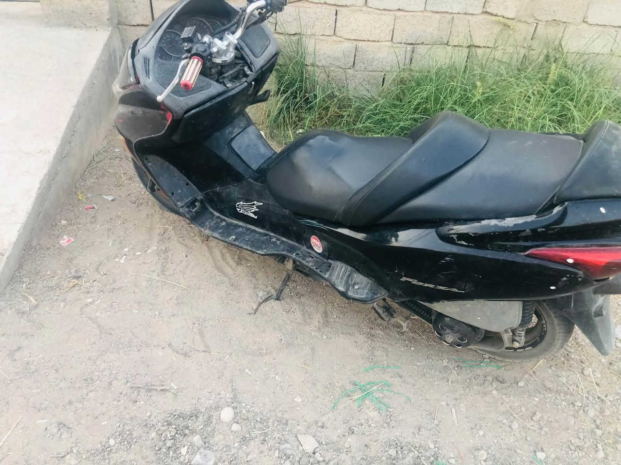 فورزه 8/0 للبيع كلشي مضح بلصوره بيهه نقوصات
ب ٥٠٠ وبيهه مجال 

العنوان ديالى بعقوبه 

الرقم ***********
